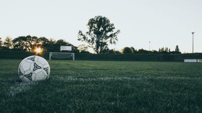 Mit dem Smartphone Fußball-Schiri werden 
